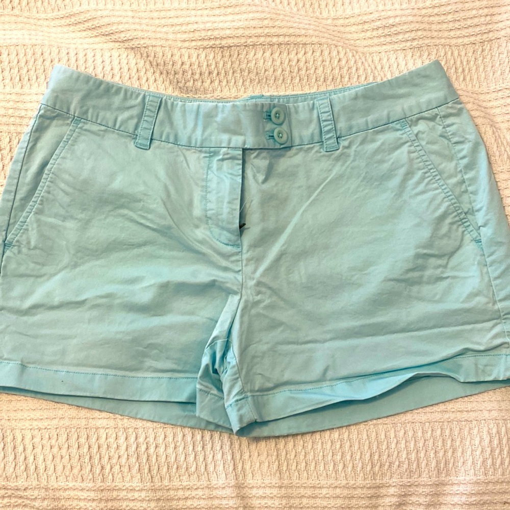 Vineyard Vines shorts
